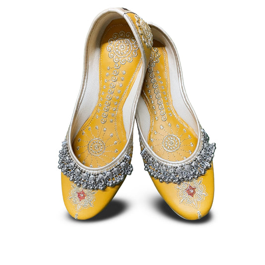 Steploom Payal Punjabi Jutti – Handcrafted Festive Mojari for Women