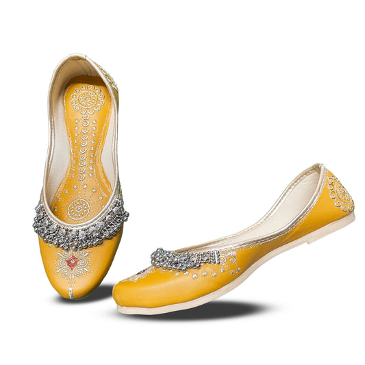 Steploom Payal Punjabi Jutti – Handcrafted Festive Mojari for Women