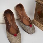 Steploom Women's Golden Zari Royale Punjabi Jutti steploom women's golden zari royale handcrafted utti